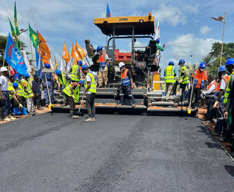 Haut-Uele : Bakomito lance 43 km de modernisation, Isiro sort de la poussière